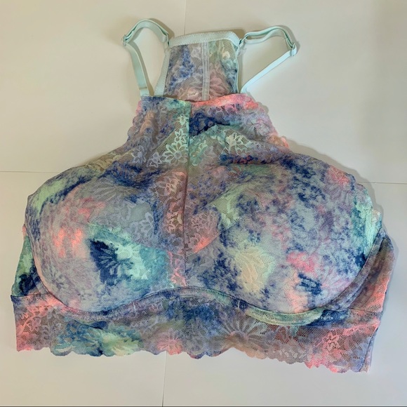 Victoria’s Secret Lace Bralette - Picture 1 of 3